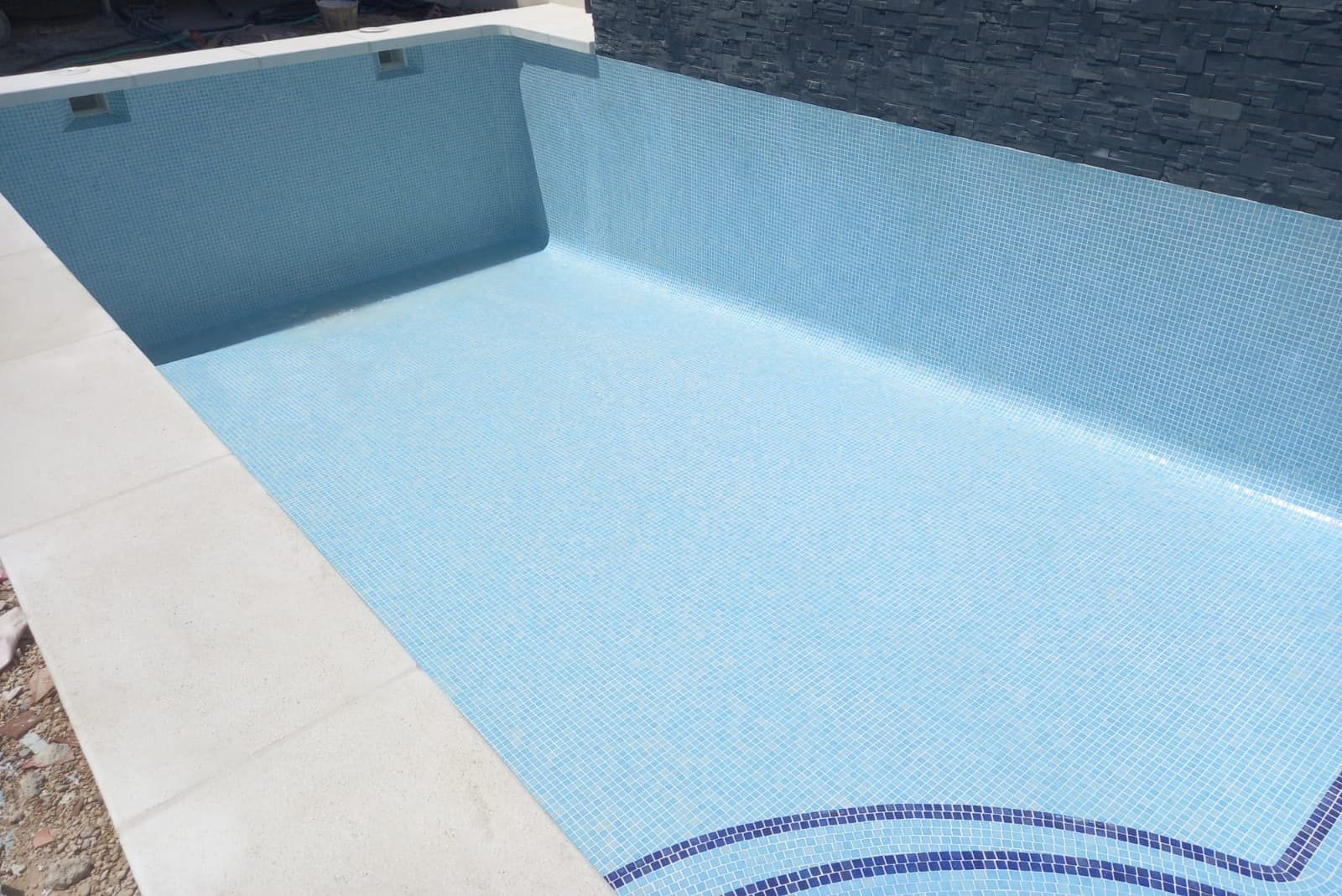 Impermeabilización profesional de una piscina